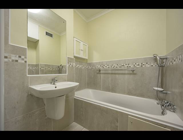 2 BEDROOM APARTMENT FOR SALE IN UMHLANGA CENTRAL